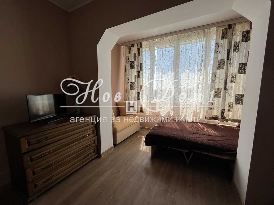 Дава се под наем Тристаен апартамент в Варна, Цветен квартал - 80 кв.м за 612 € - Снимка #7