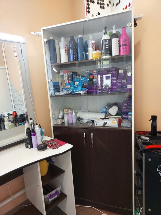 Стол письменный +шкаф.