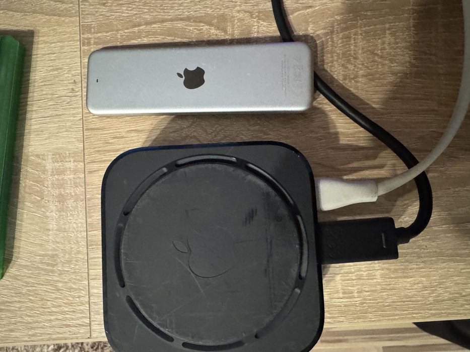 Apple TV (4th Generation) A1842 64GB 4K Media Streamer Strezeni