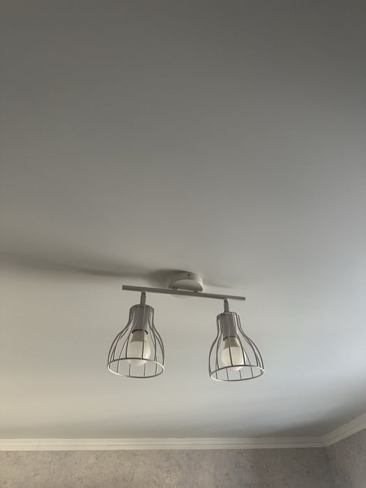 Продам люстры 2 шт