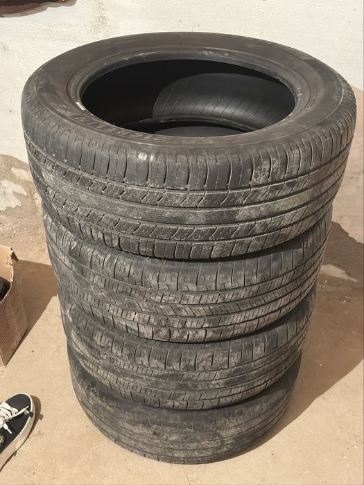 Продам покрышку michelin 235/55/18