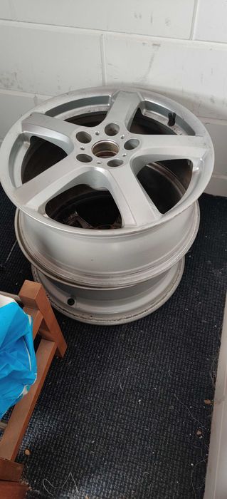 Vand jante cu anvelope de vara