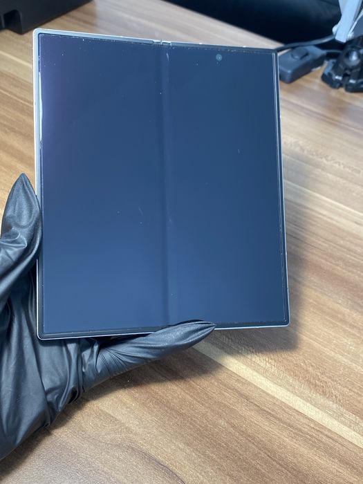 Samsung Galaxy Z Fold6 • 256 GB • Silver