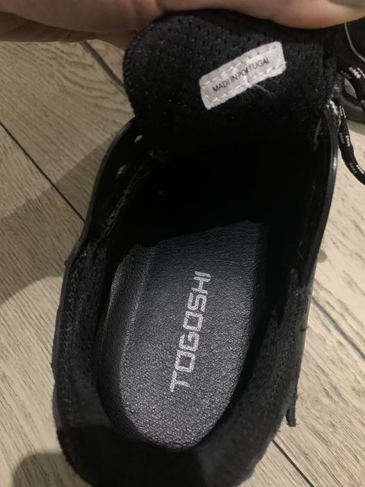 Togoshi сникърси