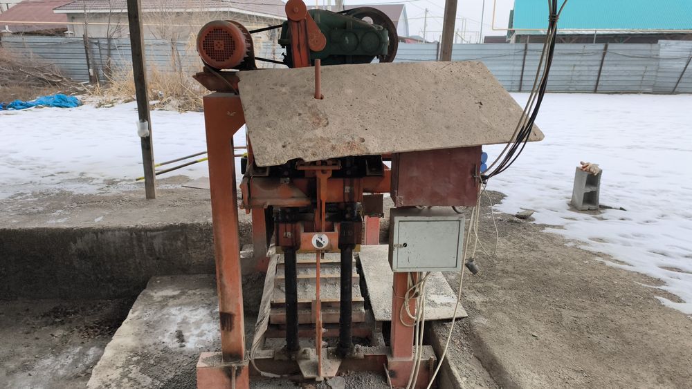 Станок шлакаблочный