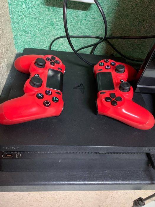 Playstation 5 va 4
