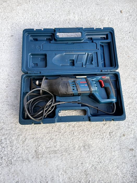 Саблен трион Bosch 1300вата