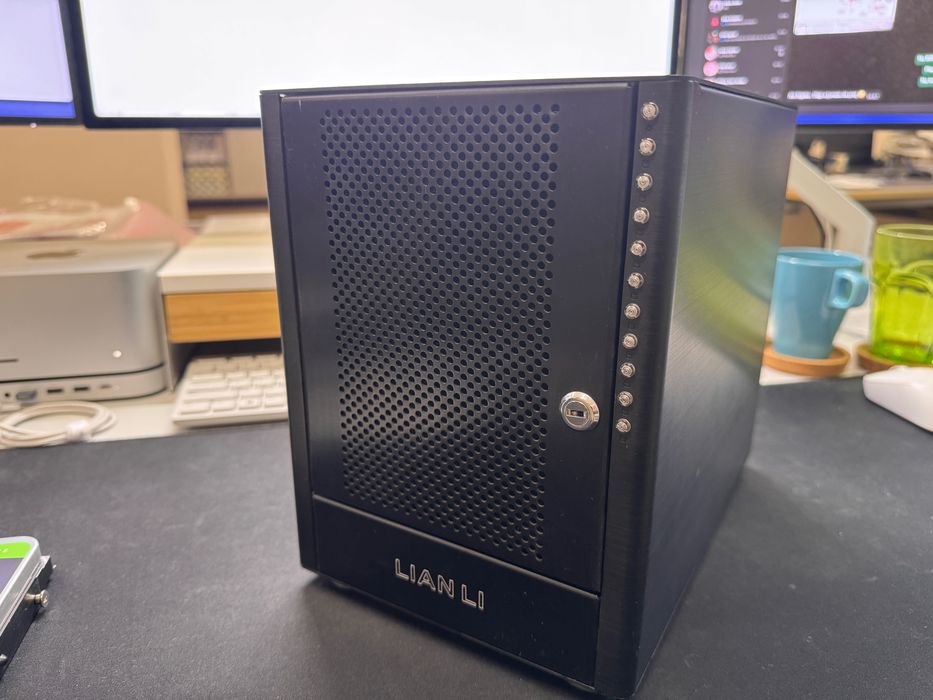 RACK Lian Li EX-503 - 5 HDD-uri 3.5" +40TB stocare
