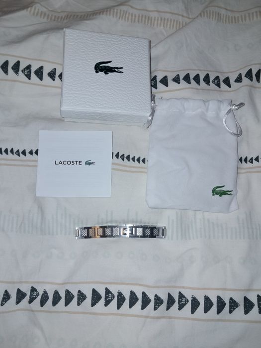 Brățară Lacoste.