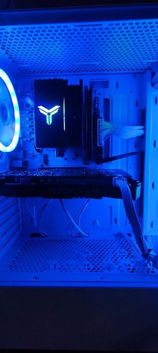 Компьютер игровой - системный блок - комп