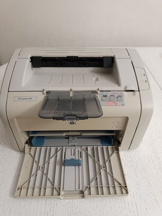 Продам принтер hp1018