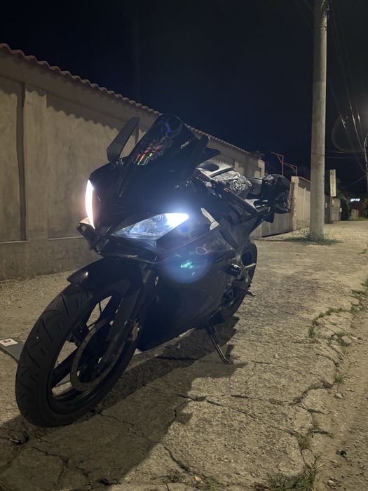 Yamaha yzf r125 custom