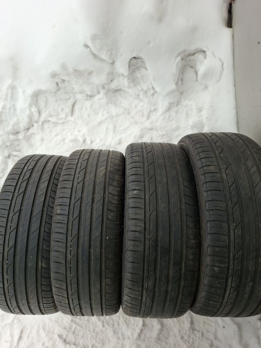 Продам шины. 225/55/17 бриджистон