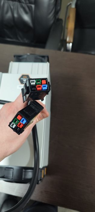 Asic Antminer T21 190T майнер