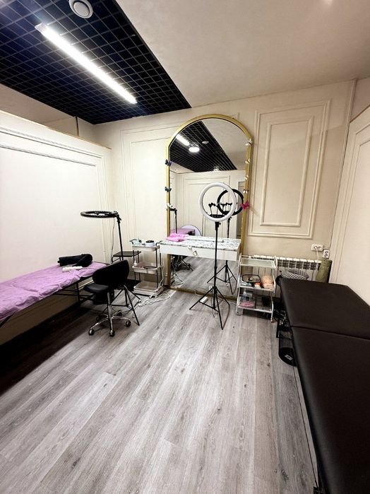 Сдаем в аренду рабочее место  Лашмекерам в салоне красоты Milan Beauty