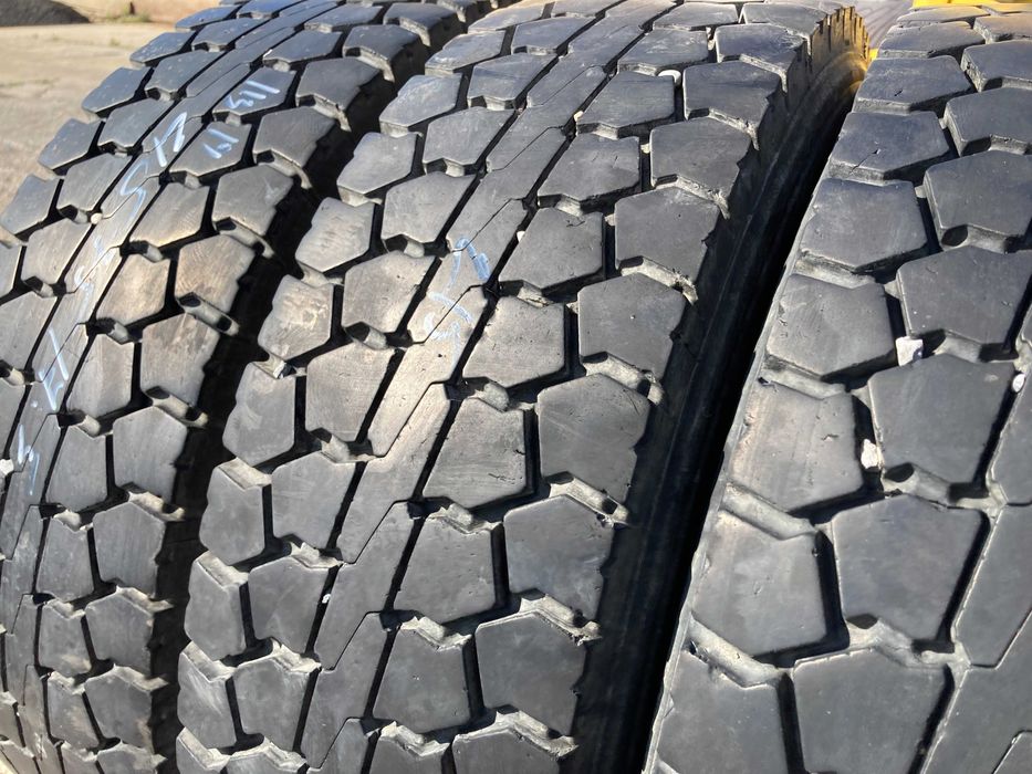 215/75/17.5 PIRELLI 2019г 9,5-10мм Задна Шарка 215/75 R17.5 Само 2броя