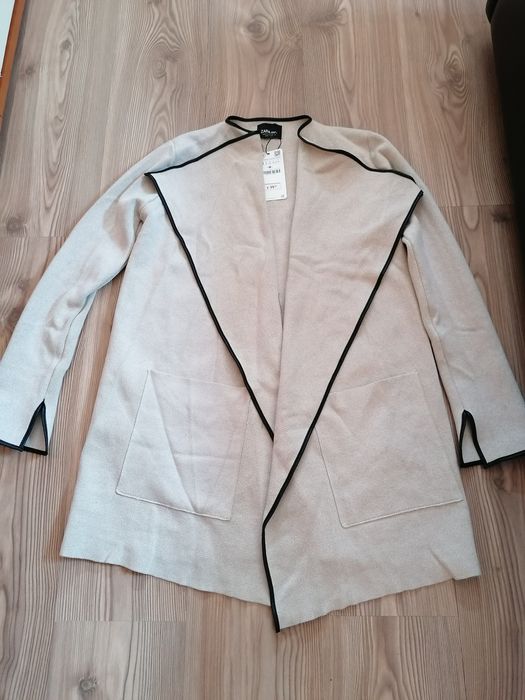 Cartigan / palton/ plouver Zara