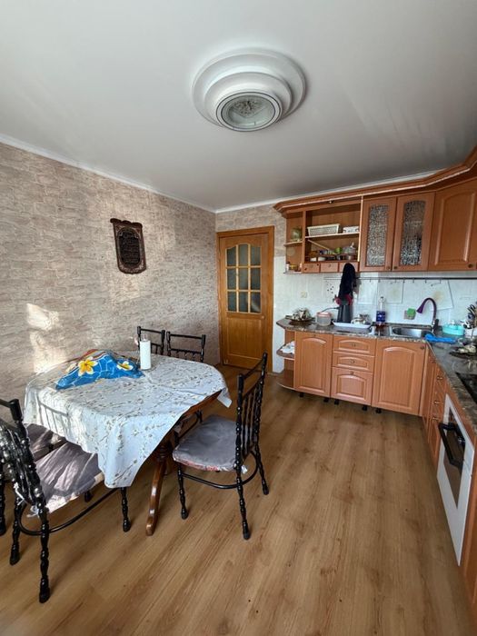 Продам 3 комнатную улучшенную квартиру!