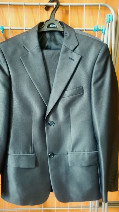 Продам костюм Van Cliff