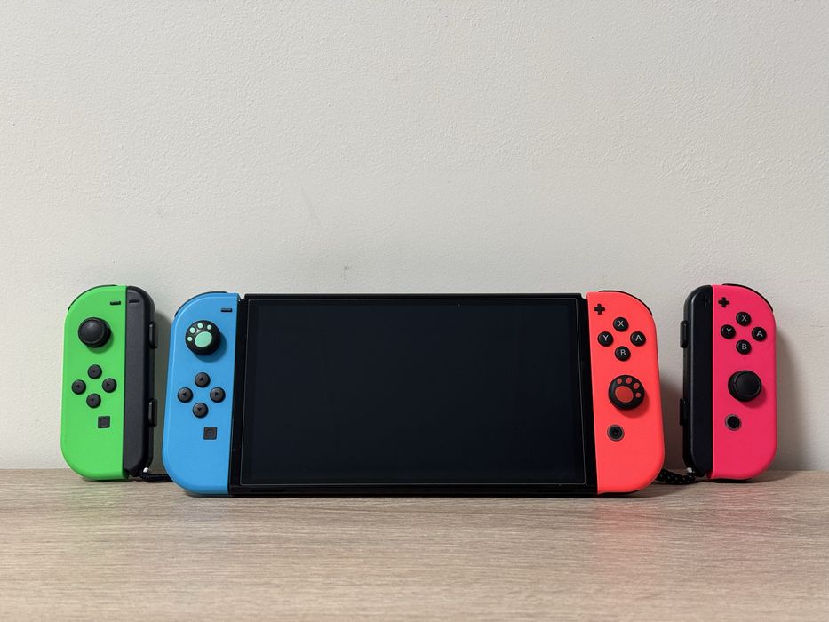 Nintendo switch Oled + Аксесоари