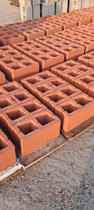 Фасадный Шлакоблок 20х40. В наличии есть. На заказ цветные сможем