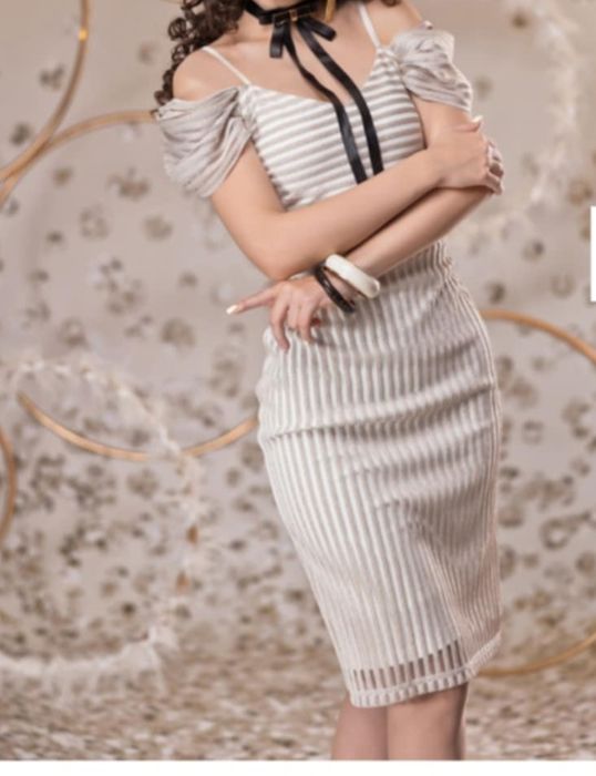 Елегантна рокля Lucy