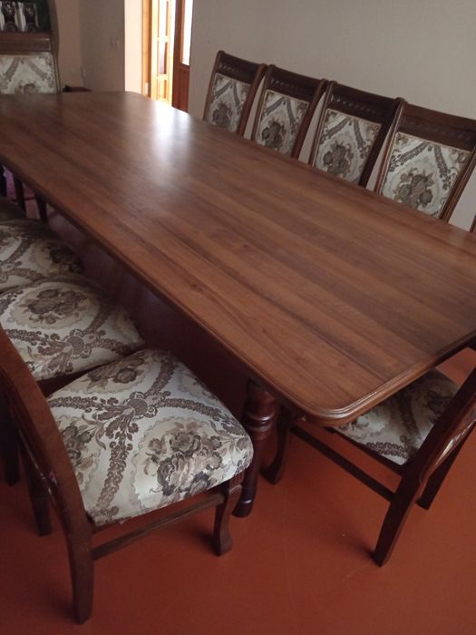 Assalomalekum stol stul sotiladi