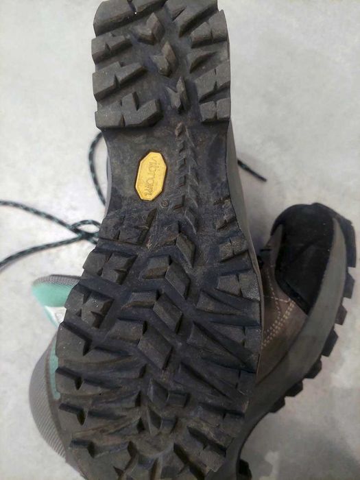 Scarpa дамски планински обувки 39.5 – Gore-Tex + Vibram, водоустойчиви