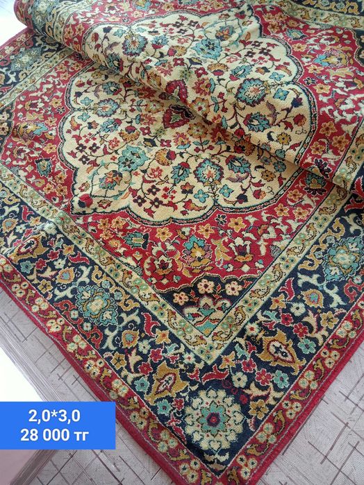 Паласы, ковры в хорошем состоянии