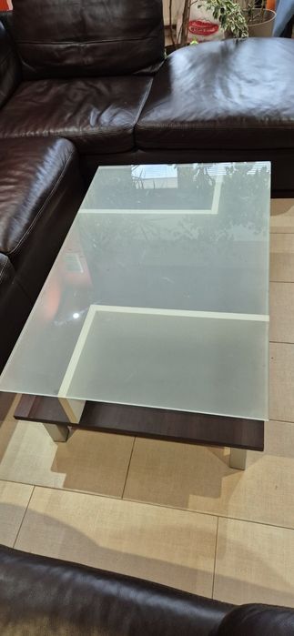 Холна стъклена маса