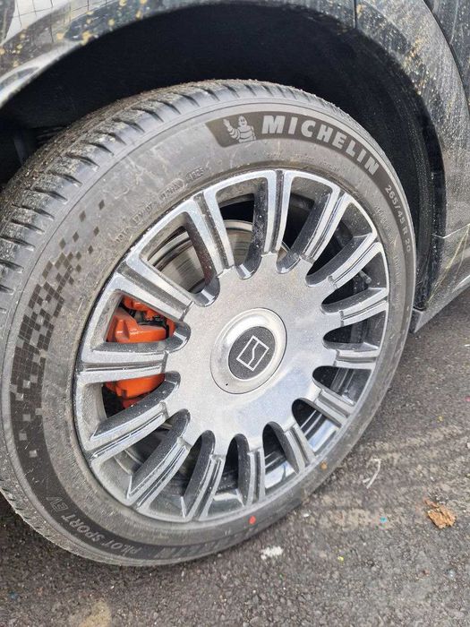 Zeekr 7x qoraga seriy 26 yil kuzov