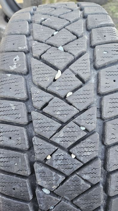 4бр гуми 205 65 16С дънлоп