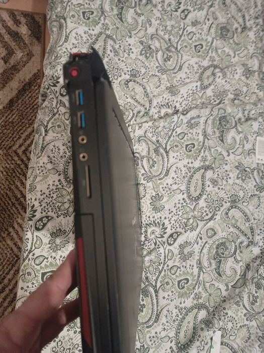 Продавам лаптоп ACER Predator