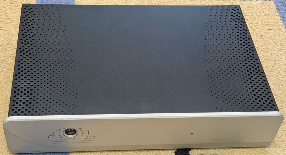 Amplificator de putere Atoll AM-200