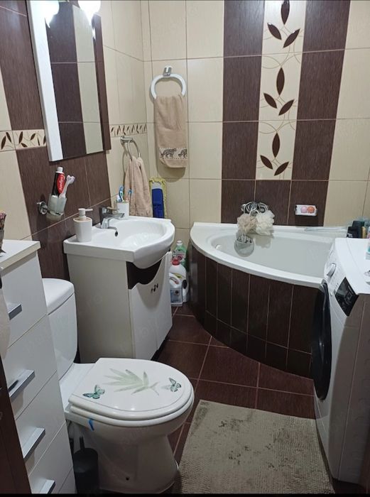 Vând apartament cu 2camere