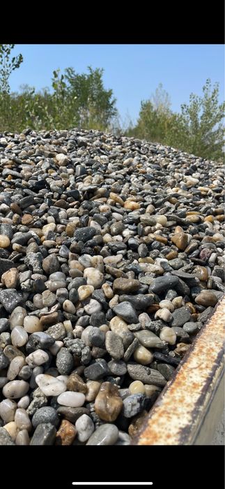 Nisip,piatra,balast,margaritar,pamant vegetal