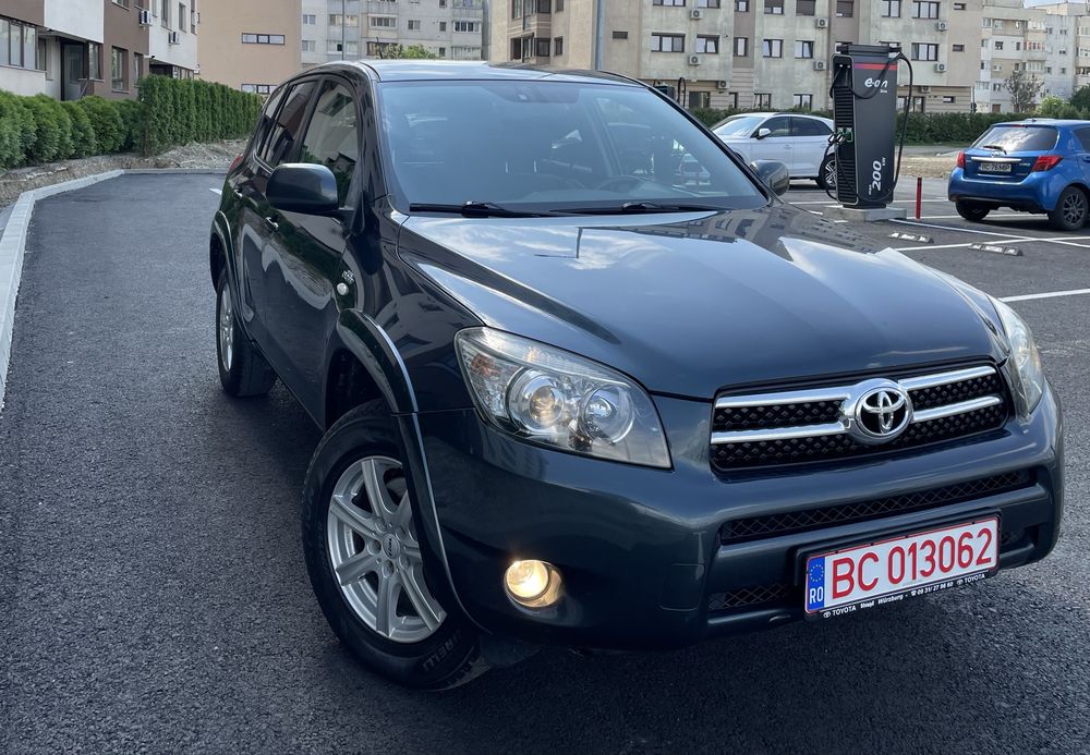 Toyota RAV4 -4X4 Buton- Full Piele