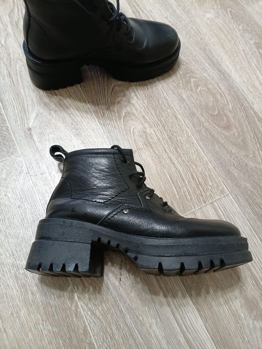 Продам осенние сапоги (кожа)