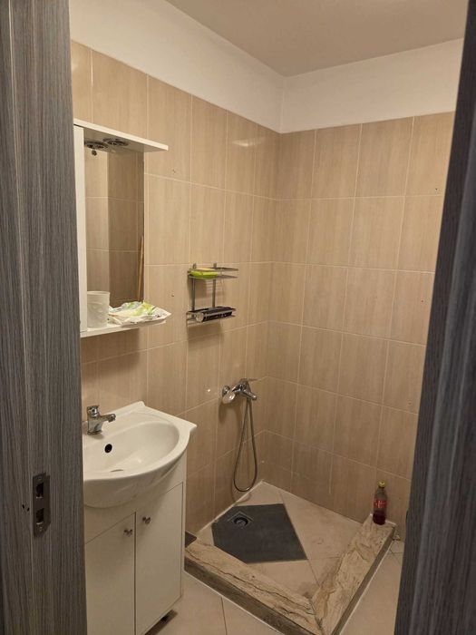 Inchiriere spatiu comercial Militari Residence  Str.Rezervelor