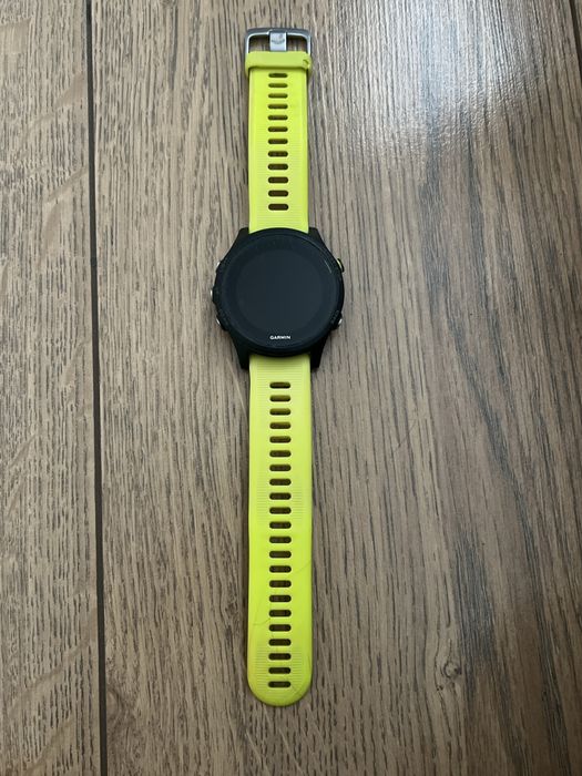 Смарт часы Garmin foreruner 935