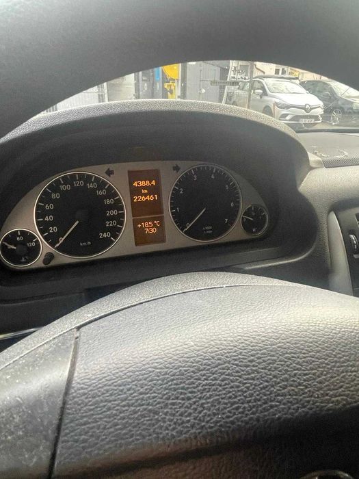 Mercedes B clase w 245 benzina