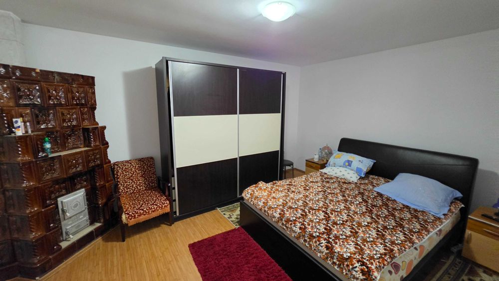Casa de vanzare sau schimb cu apartament + diferenta
