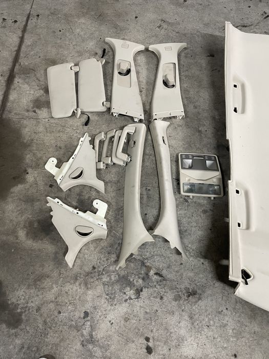 Plafon / tapiterie pavilion crem / bej jaguar XF + stalpi / parasolar