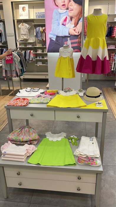 Мебель, стеллажи для магазина