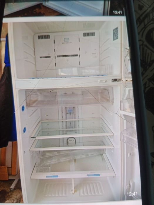 Продам большой холодильник б/у