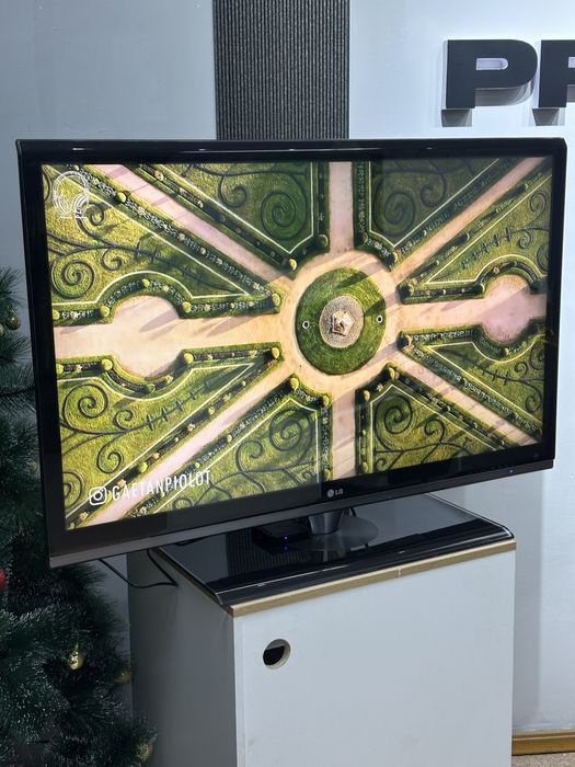 Телевизор LG 47" + Smart