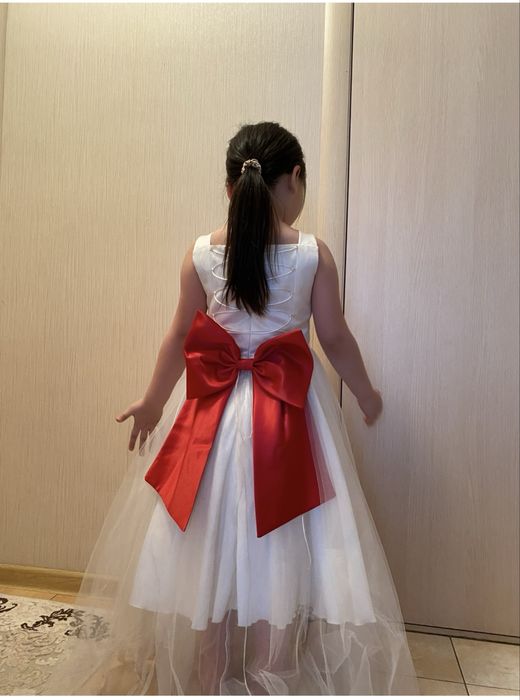 нарядное платье