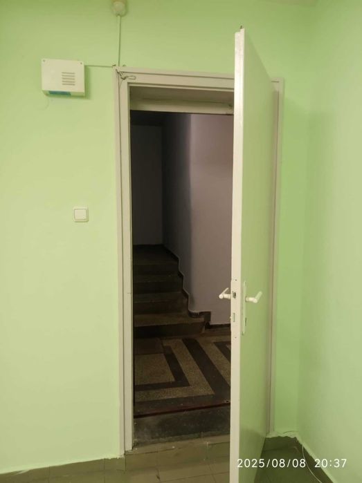 Дава се под наем Магазин в София, Център - 22 кв.м за 280.5 € - Снимка #8