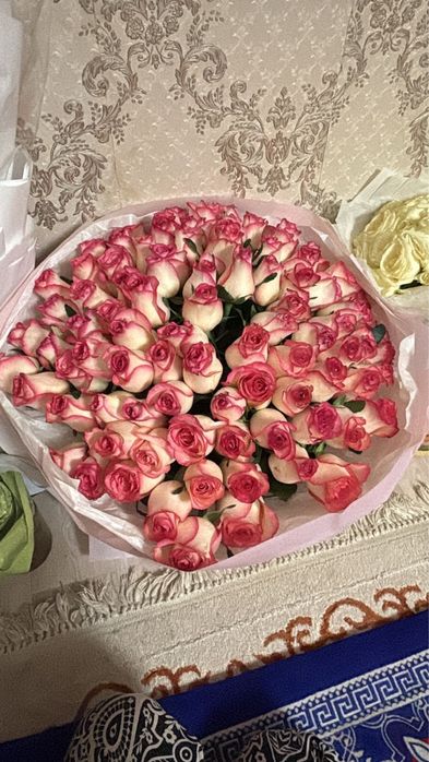 Продается букет роз 101шт
