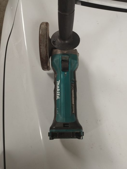 Ъглошлайф Makitta